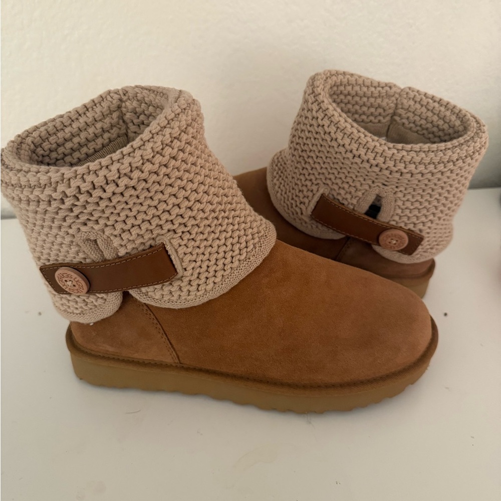 Ugg Brown Knit Adjustable Boots